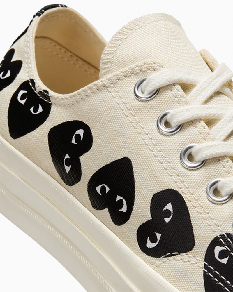 Converse Converse x Comme des Garçons PLAY Chuck 70 Multi Heart Zwart | 5381-CWSEO